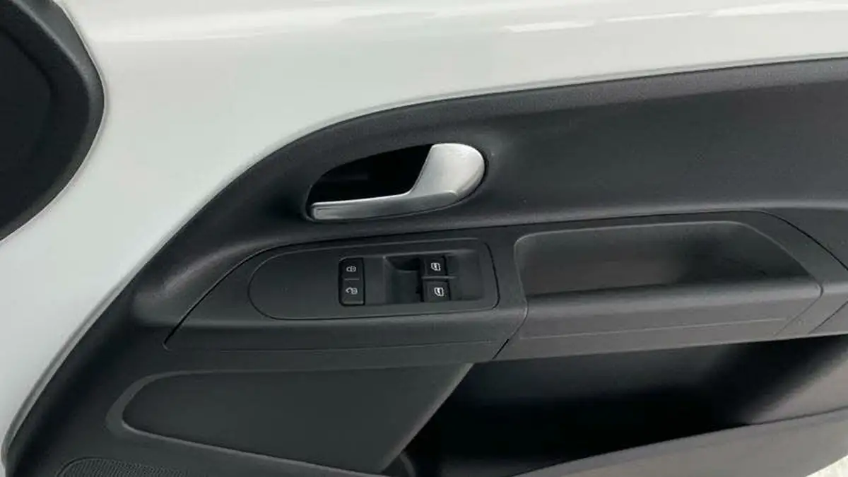 2021-volkswagen-up-10-up-black-edition-60ps-ss-big-19