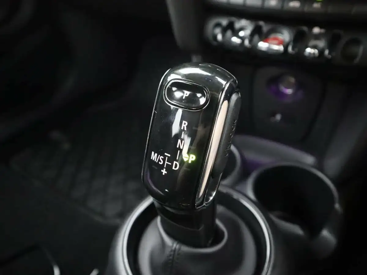 2019-mini-cooper-15-cooper-classic-hatchback-3d-auto-big-19