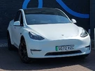 2022-tesla-model-y-e-long-range-small-0