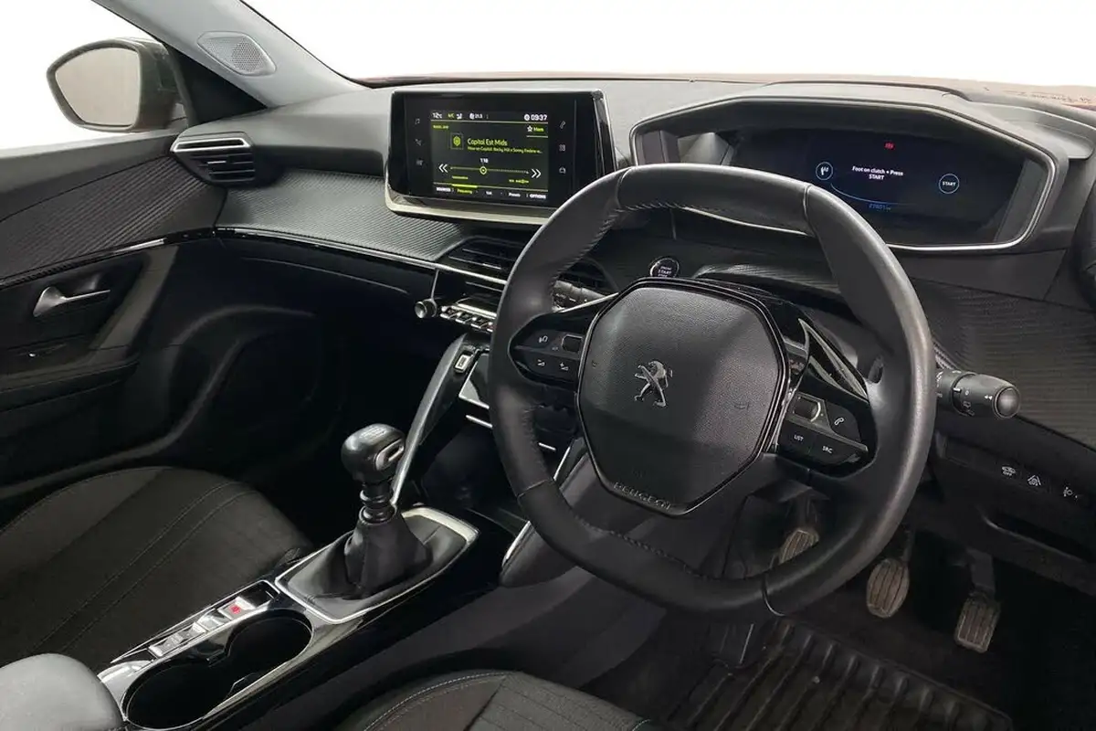 2022-peugeot-2008-suv-12-puretech-allure-premium-130bhp-big-9