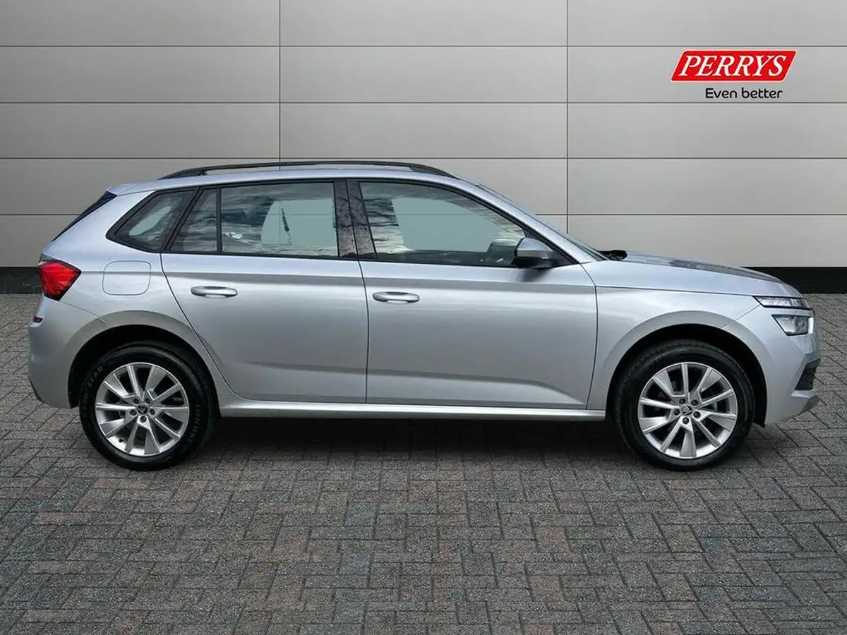 2023-skoda-kamiq-10-tsi-se-109ps-big-2