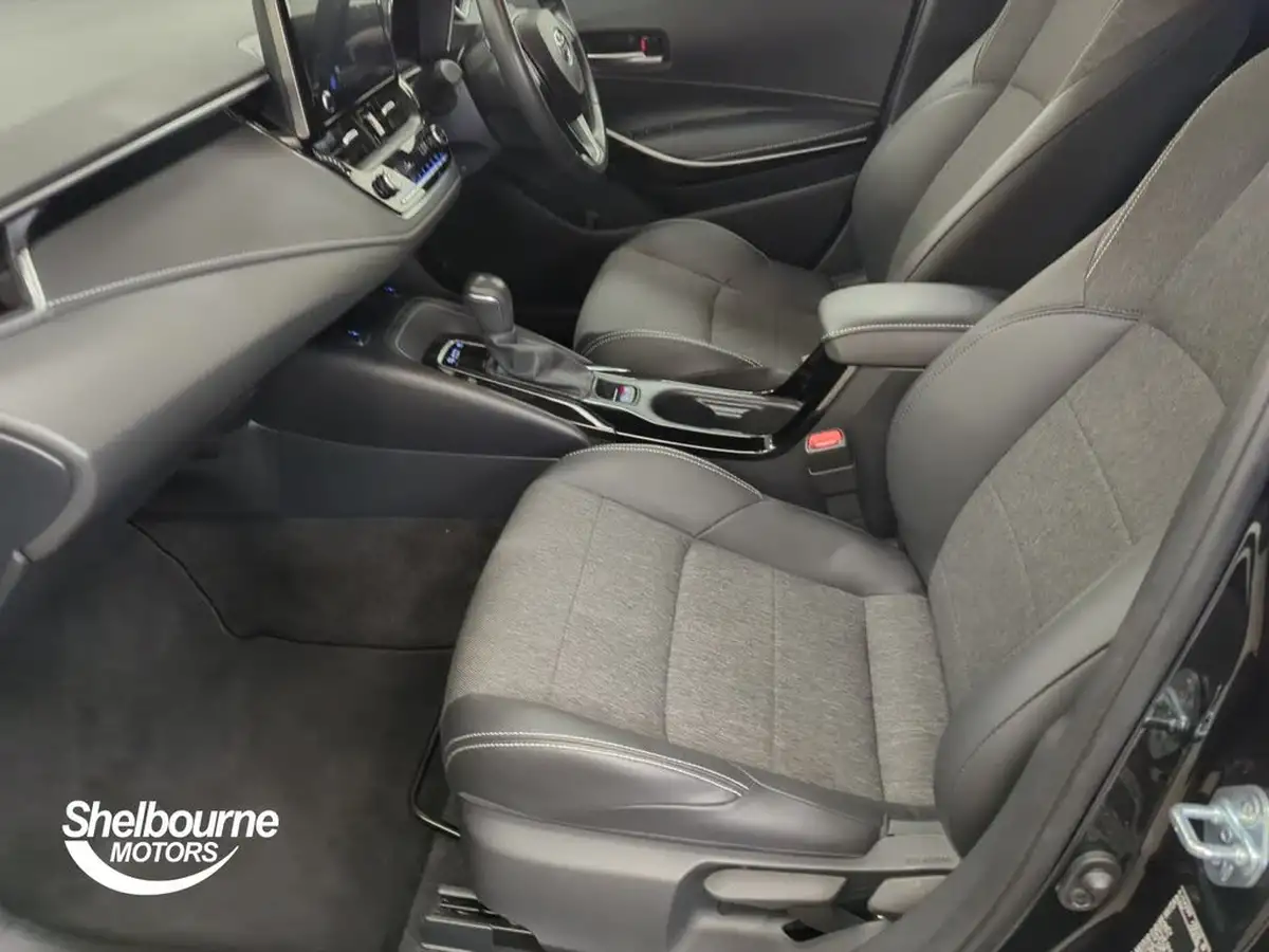 2022-toyota-corolla-18-vvt-i-design-120bhp-trk-hatchback-5d-big-8