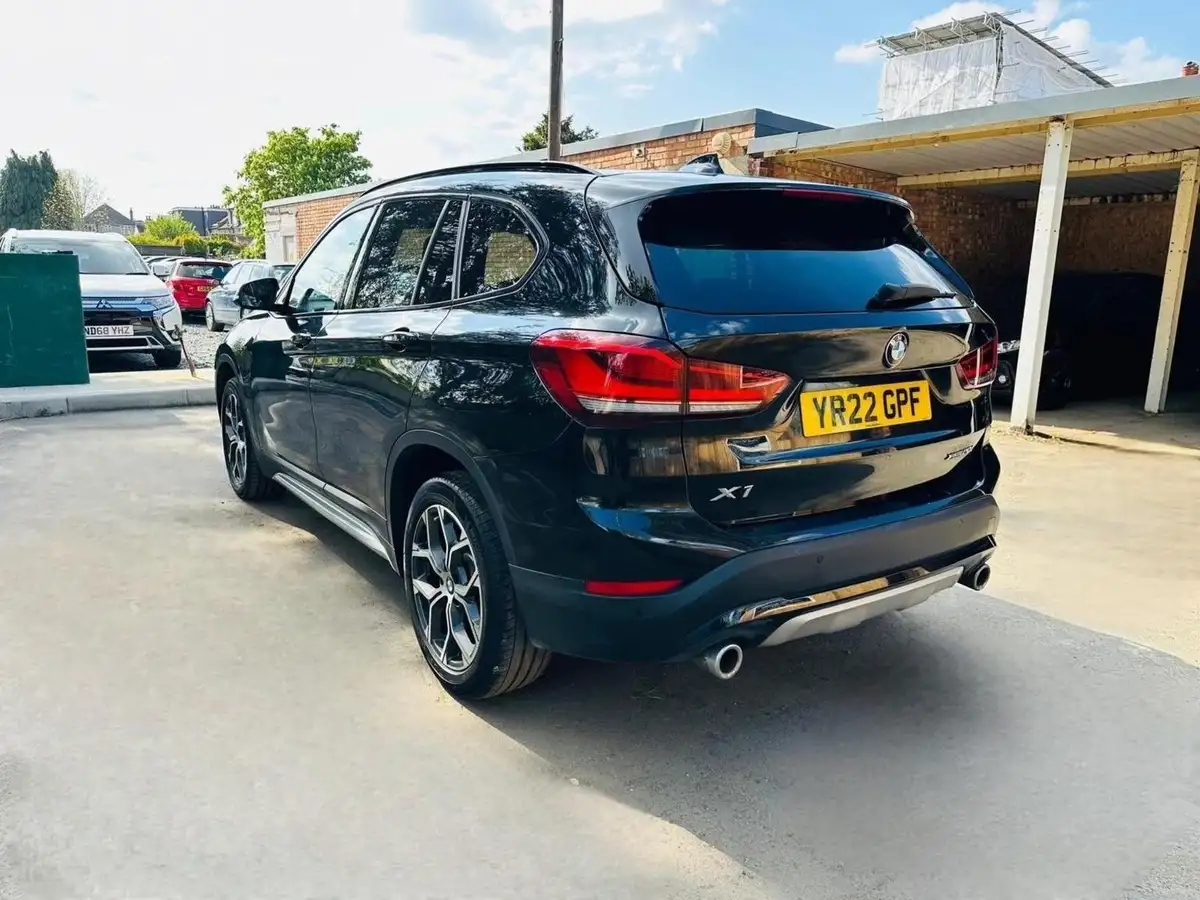 2022-bmw-x1-20-xdrive20i-xline-big-11