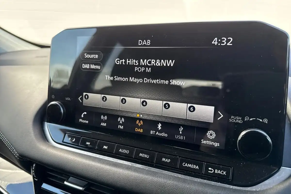 2022-nissan-qashqai-13-dig-t-n-connecta-140ps-big-47