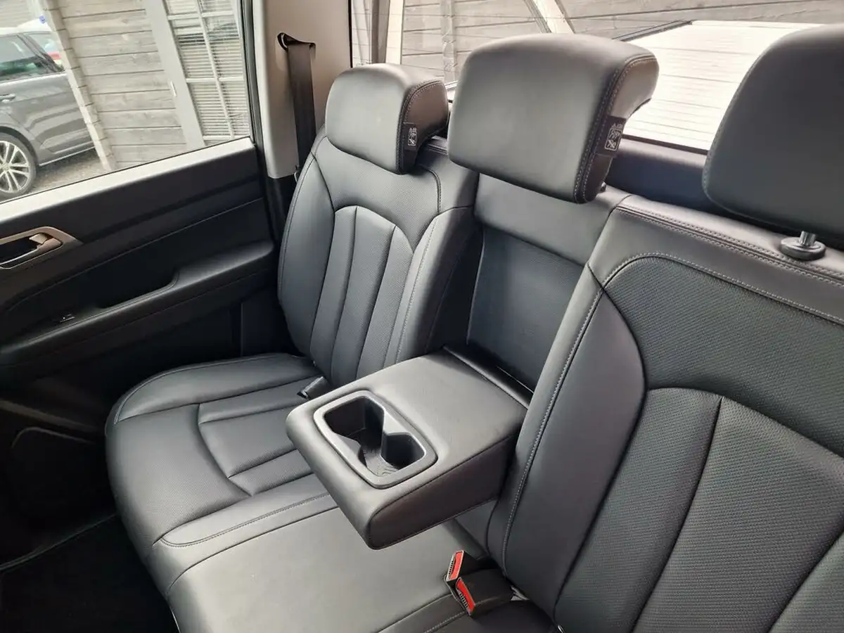 2019-kgm-ssangyong-musso-22td-rebel-auto-big-27