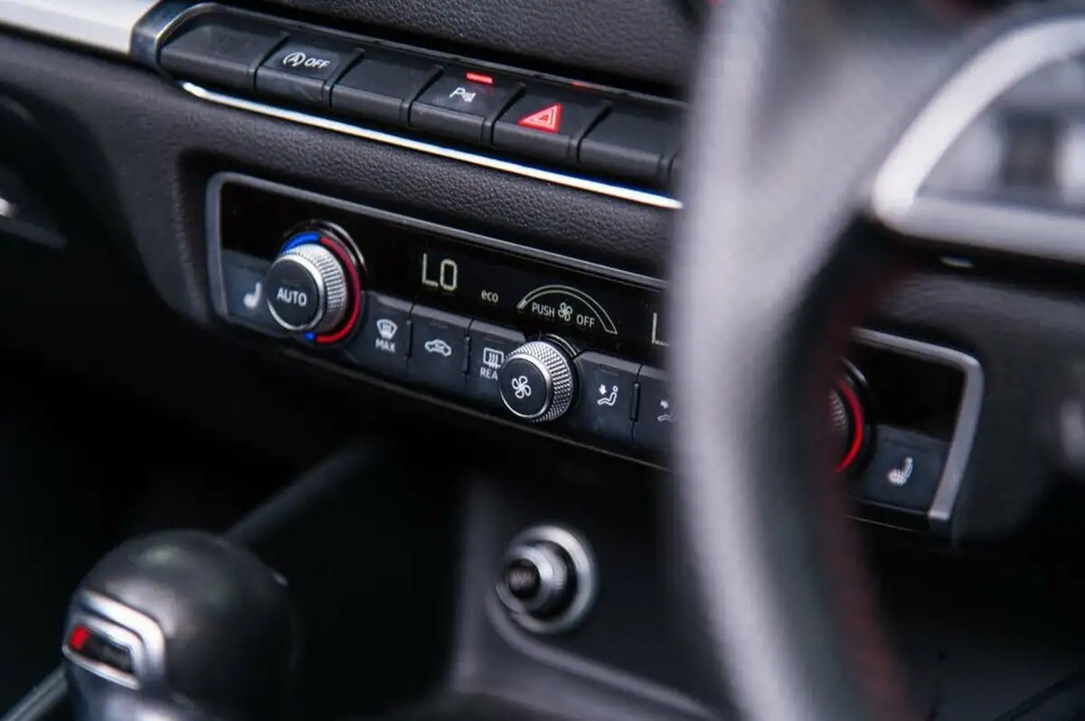 2019-audi-s3-20-tfsi-cabriolet-2d-big-49