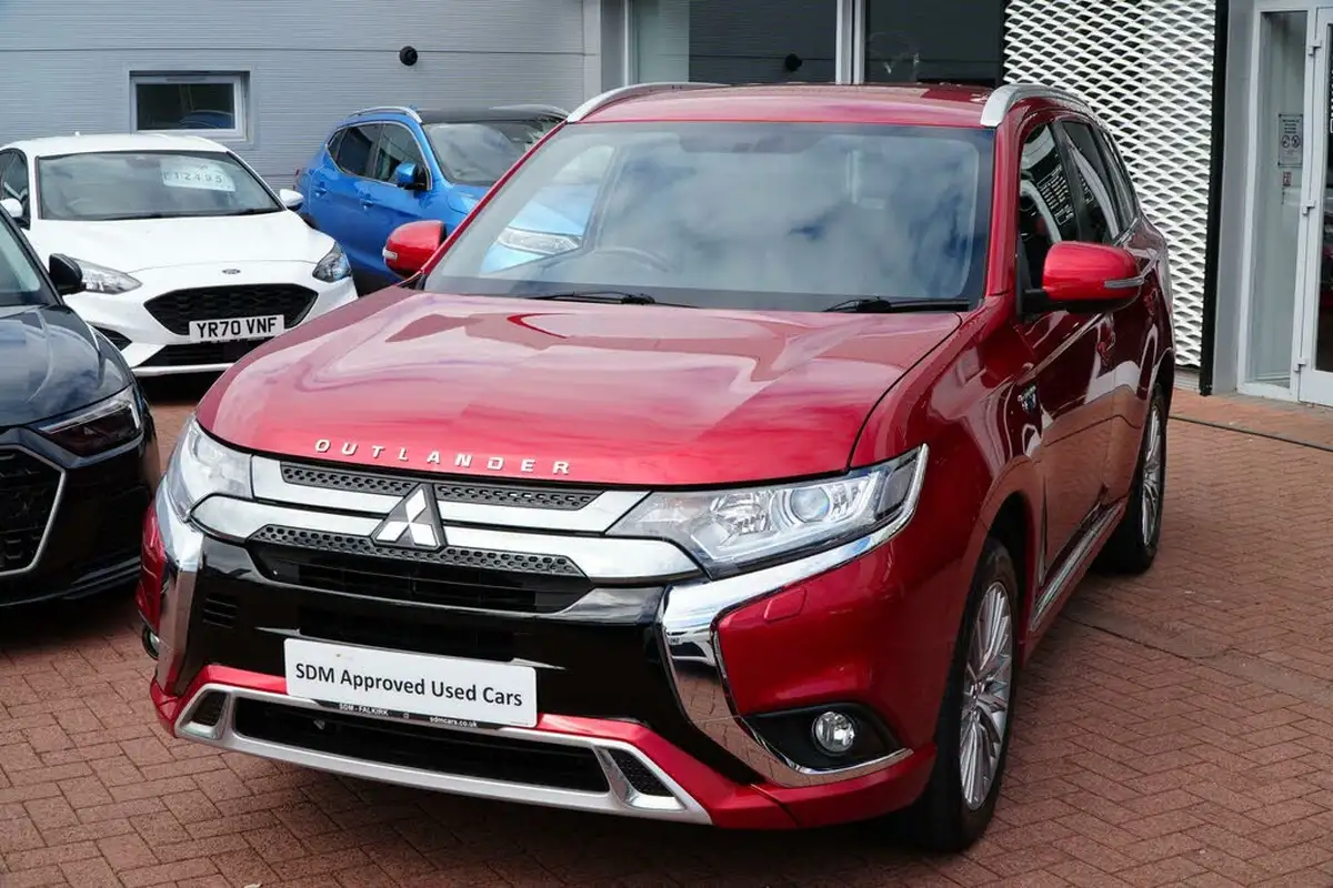 2021-mitsubishi-outlander-24-dynamic-phev-big-2