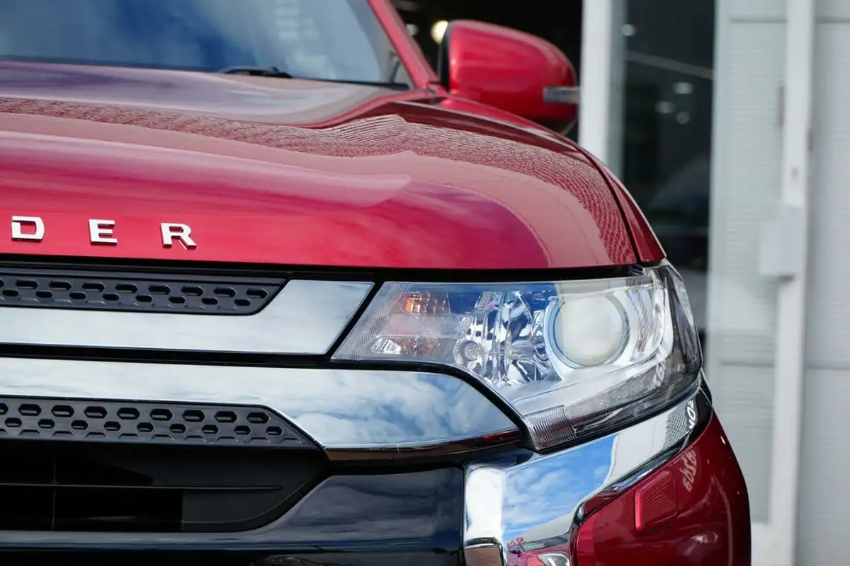 2021-mitsubishi-outlander-24-dynamic-phev-big-54