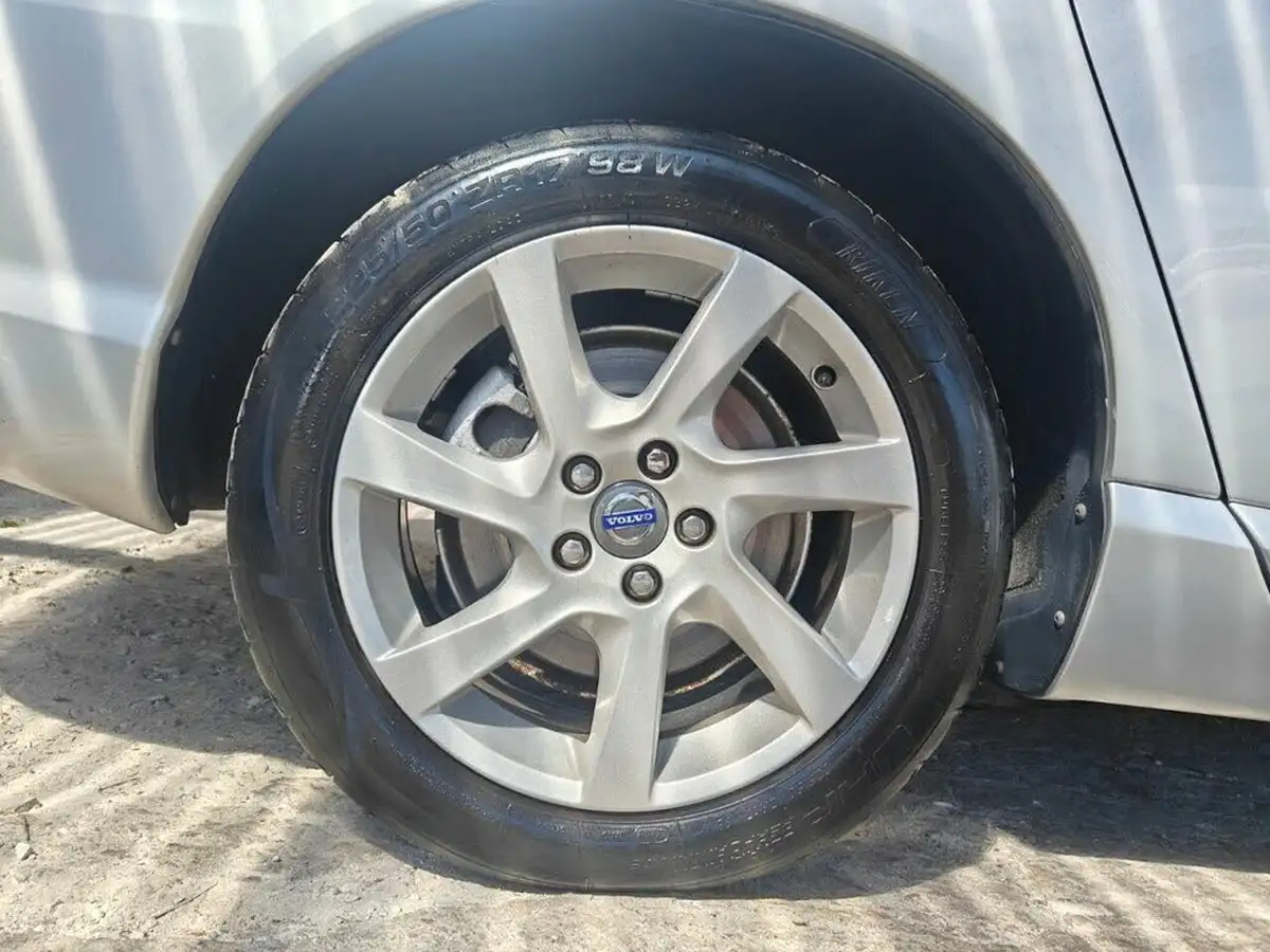 2014-volvo-v70-20td-d4-se-181bhp-nav-1969cc-geartronic-big-16
