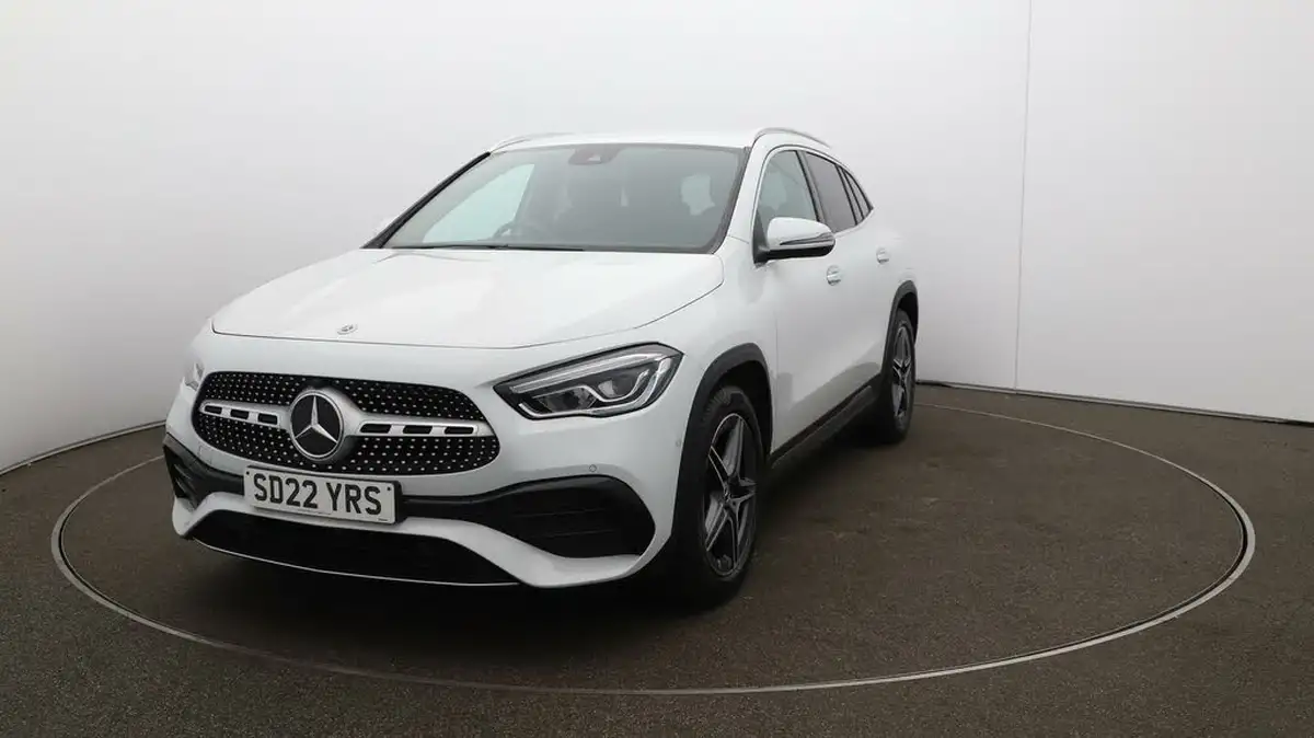 2022-mercedes-benz-gla-class-13-gla-180-amg-line-premium-big-28
