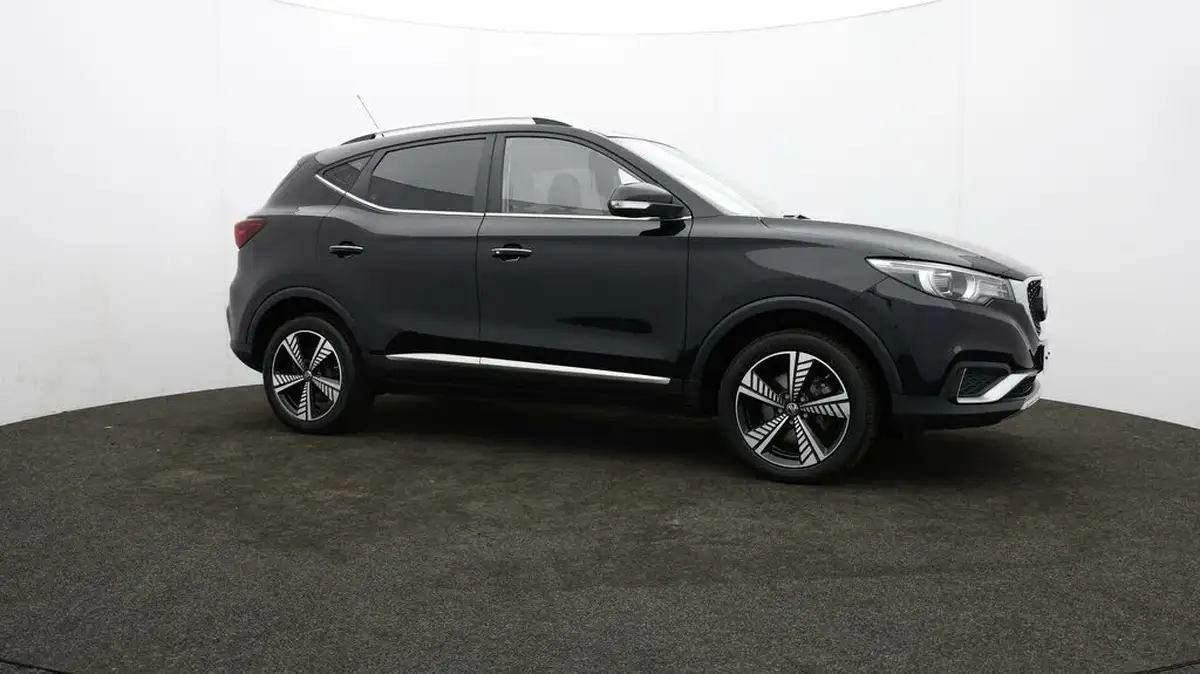 2021-mg-zs-suv-e-exclusive-ev-big-32