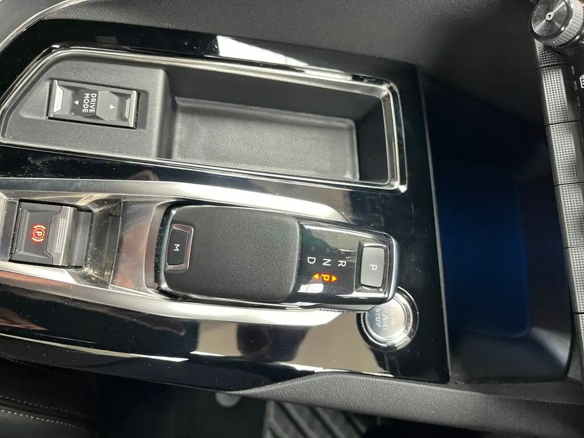 2021-peugeot-3008-suv-12-puretech-gt-premium-big-21