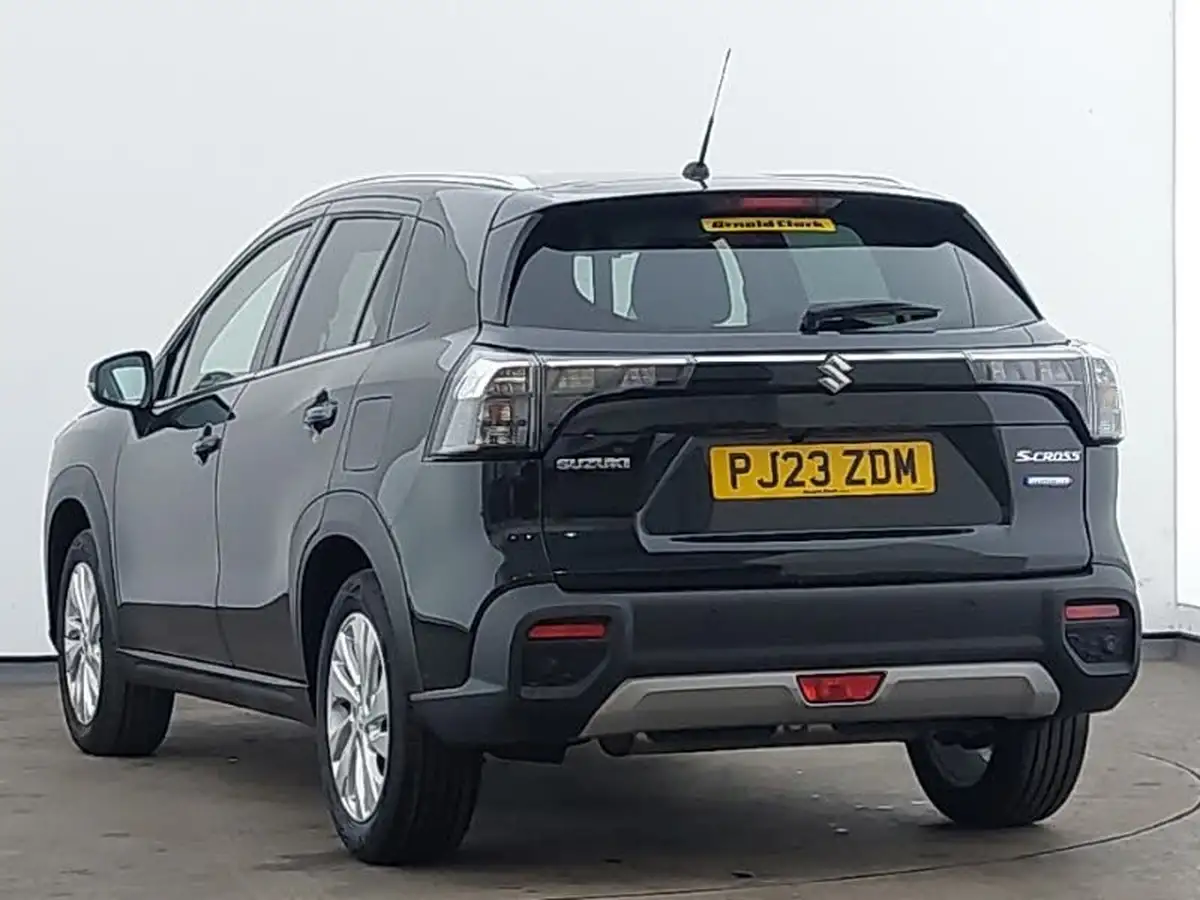 2023-suzuki-s-cross-14-boosterjet-motion-big-1