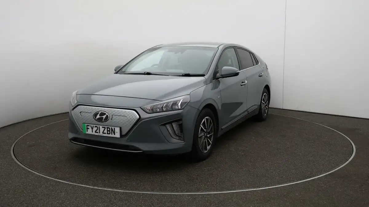 2021-hyundai-ioniq-e-premium-se-electric-100kw-big-31