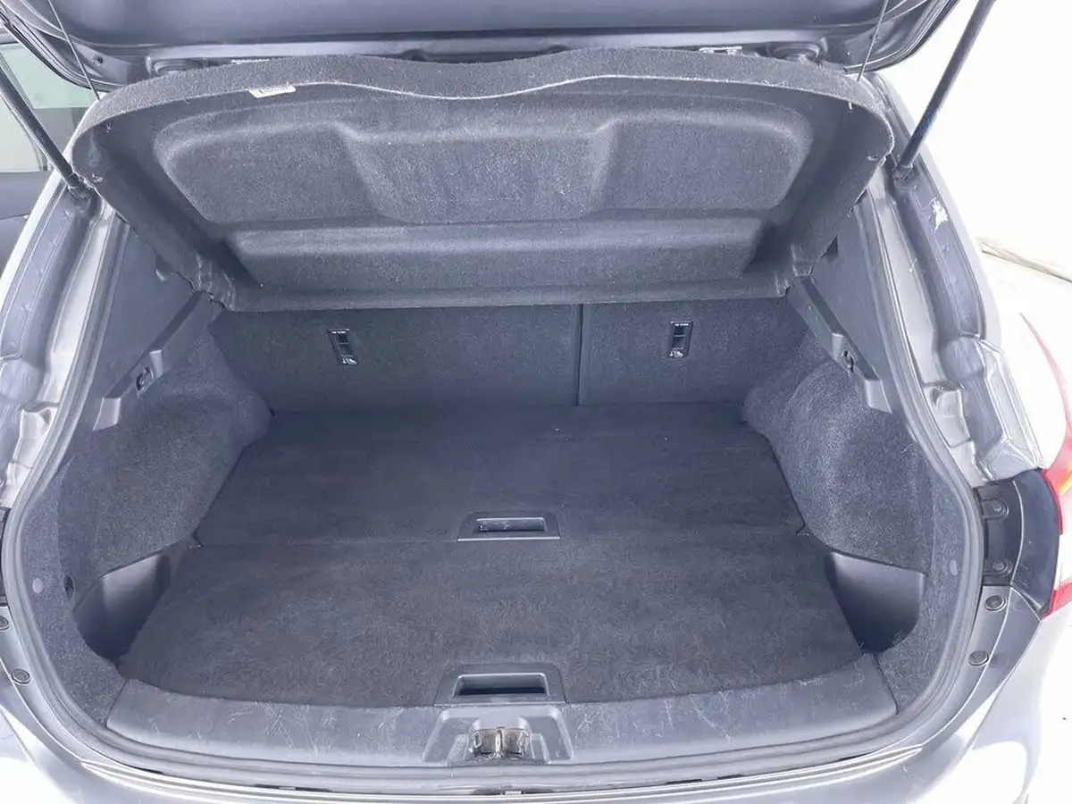 2016-nissan-qashqai-16dci-tekna-xtronic-cvt-big-9