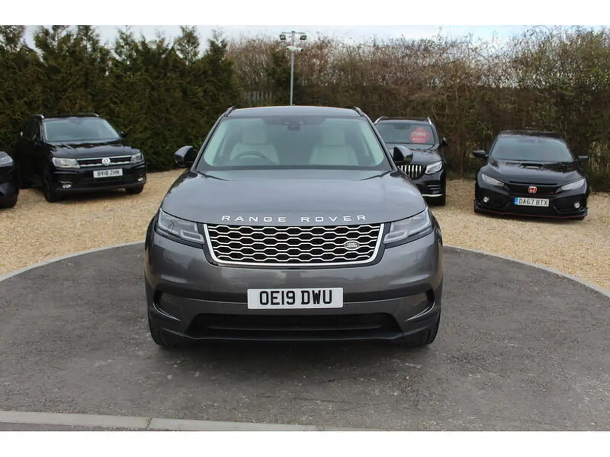 2019-land-rover-range-rover-velar-20-d240-hse-big-1