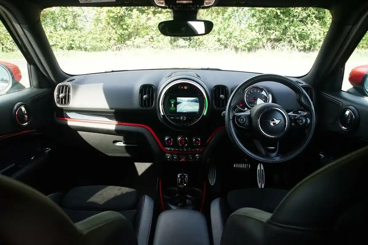 2019-mini-countryman-20-john-cooper-works-big-2