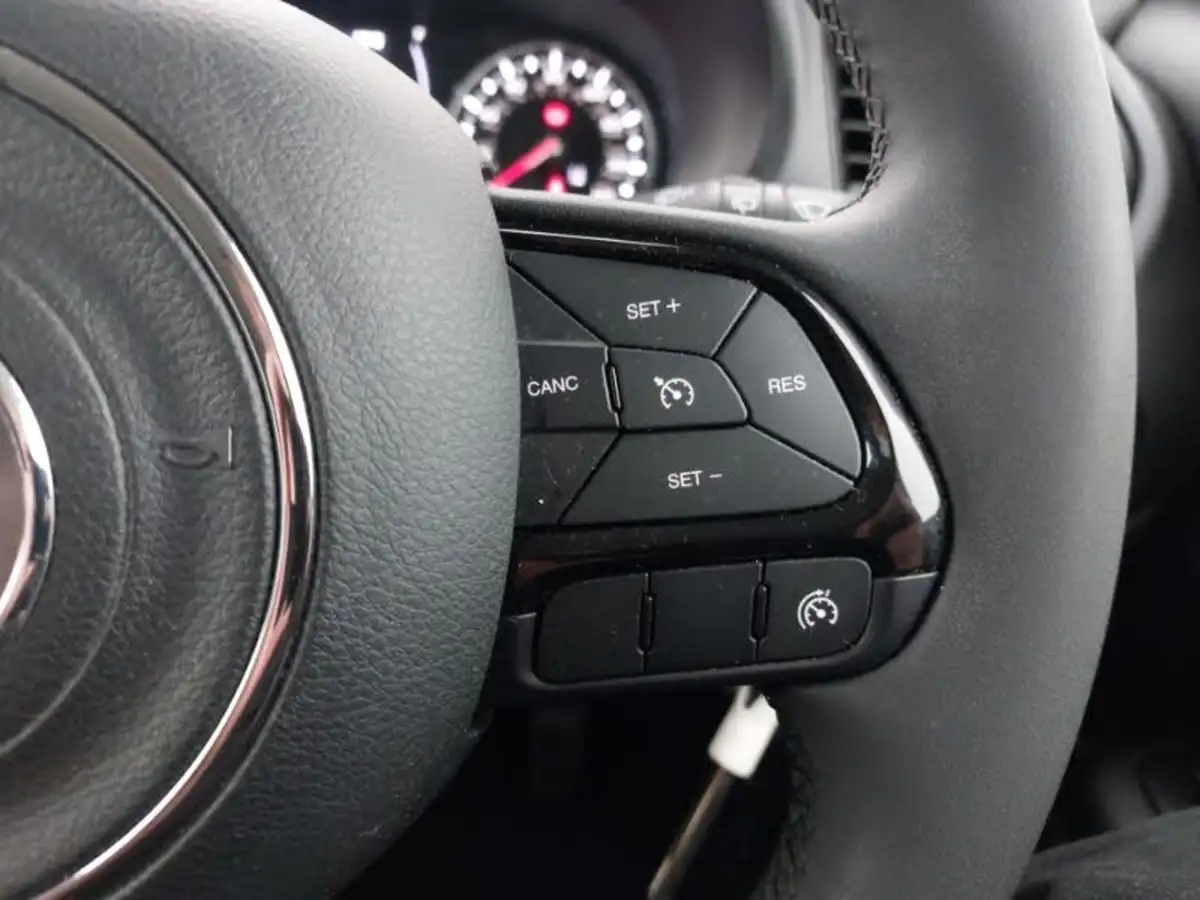 2022-jeep-renegade-13-gse-night-eagle-big-16
