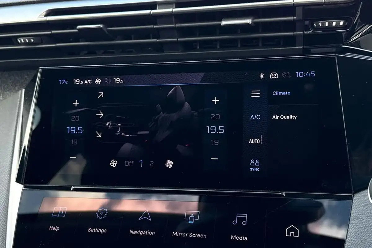 2023-peugeot-408-12-puretech-allure-premium-big-21