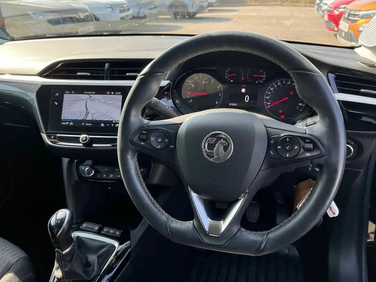 2021-vauxhall-corsa-12i-griffin-edition-big-17
