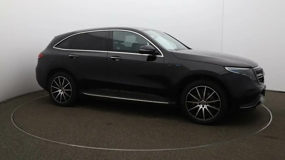 2021-mercedes-benz-eqc-e-eqc-400-amg-line-big-38