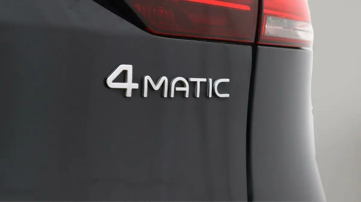 2021-mercedes-benz-eqc-e-eqc-400-amg-line-big-21