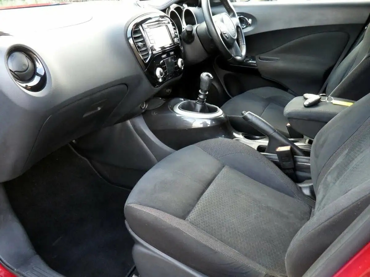 2016-nissan-juke-12-dig-t-n-connecta-ss-big-10