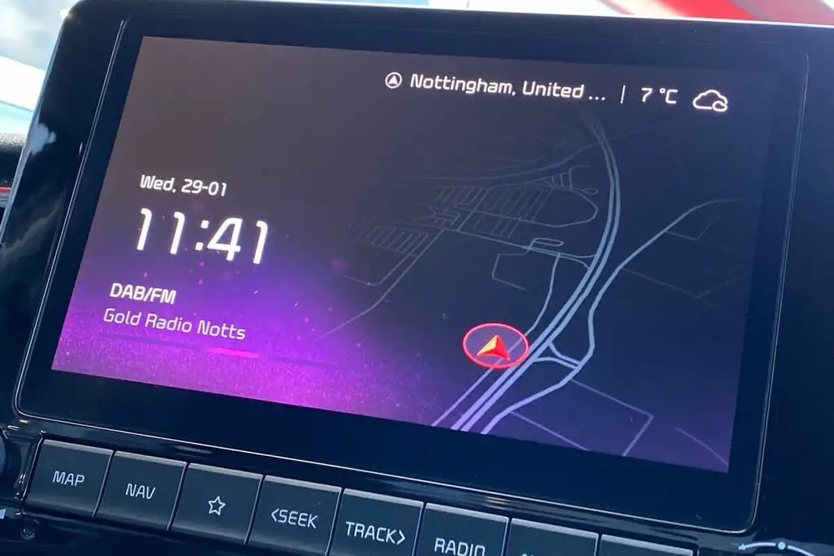 2021-kia-stonic-10-t-gdi-connect-big-31