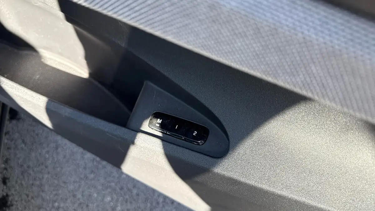 2022-polestar-polestar-2-e-ps2-170kw-standard-single-big-26