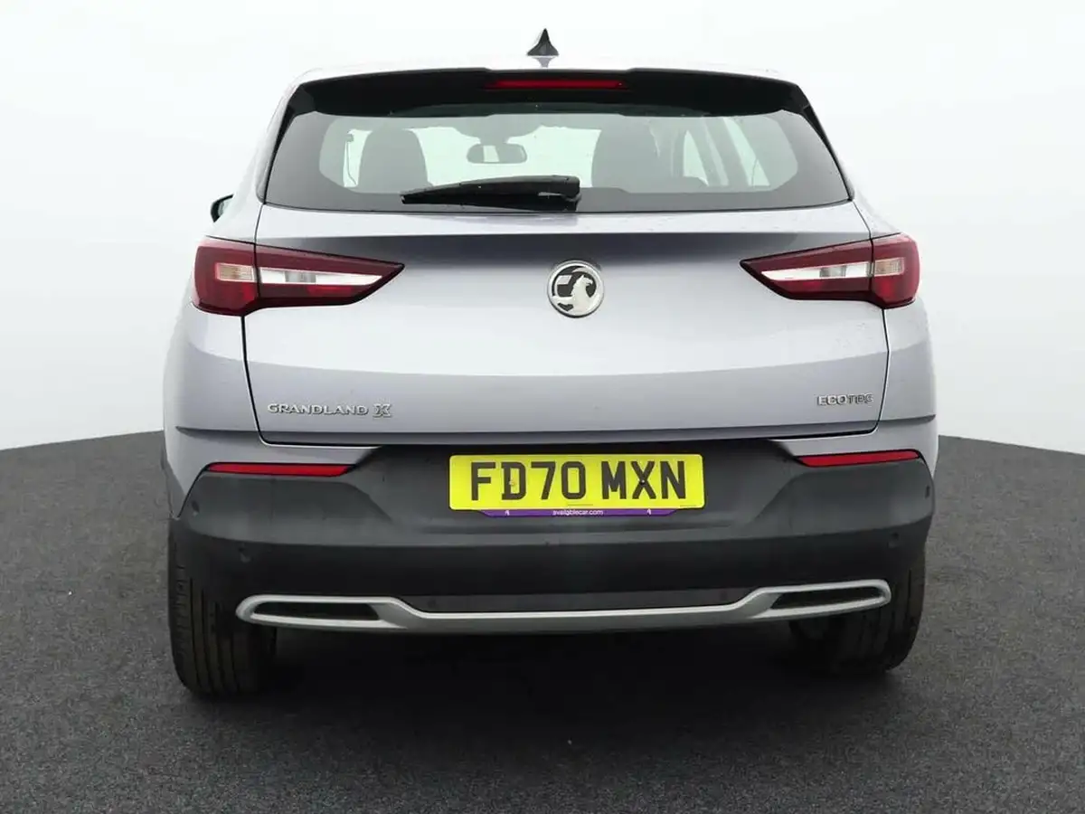 2020-vauxhall-grandland-x-12-elite-nav-big-2