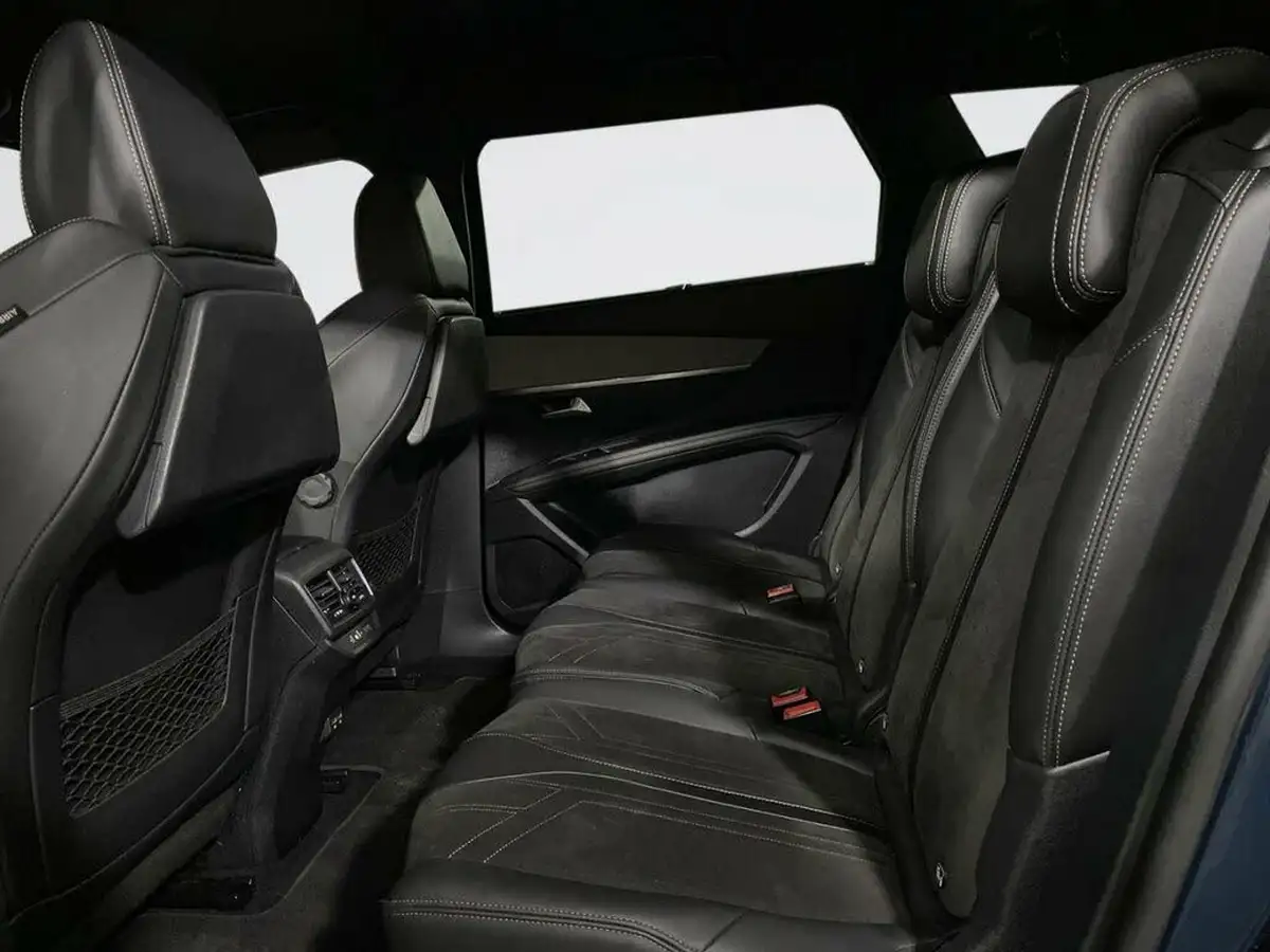 2021-peugeot-5008-suv-12-puretech-gt-eat8-big-12
