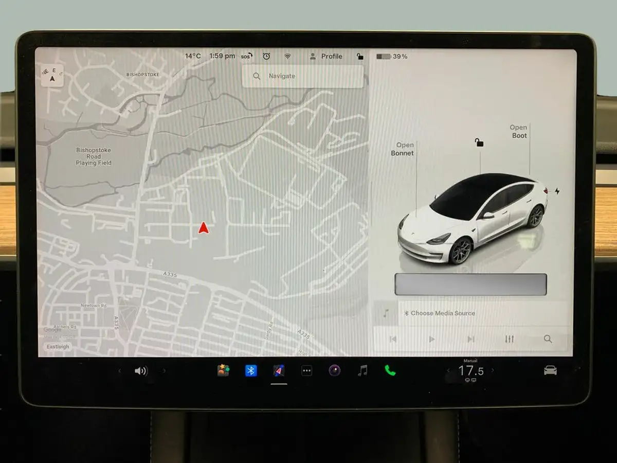 2022-tesla-model-3-e-long-range-big-7