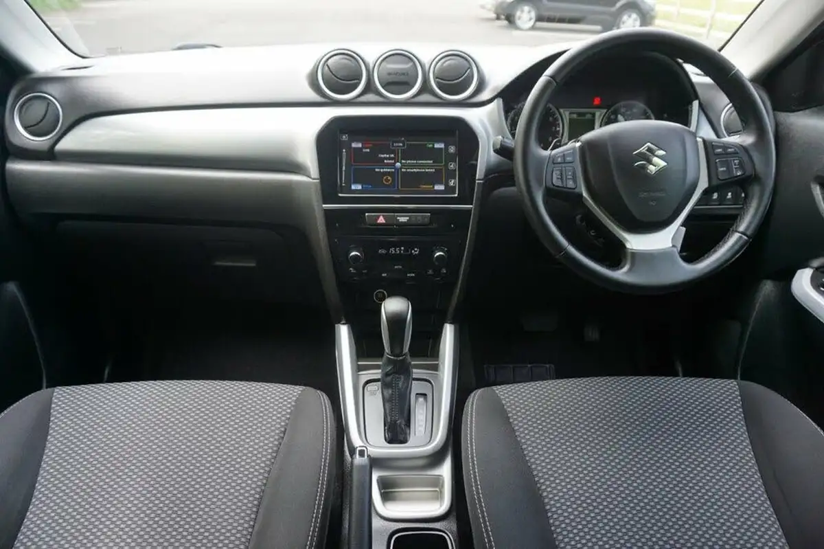 2018-suzuki-vitara-16-sz-t-urban-pack-auto-big-3