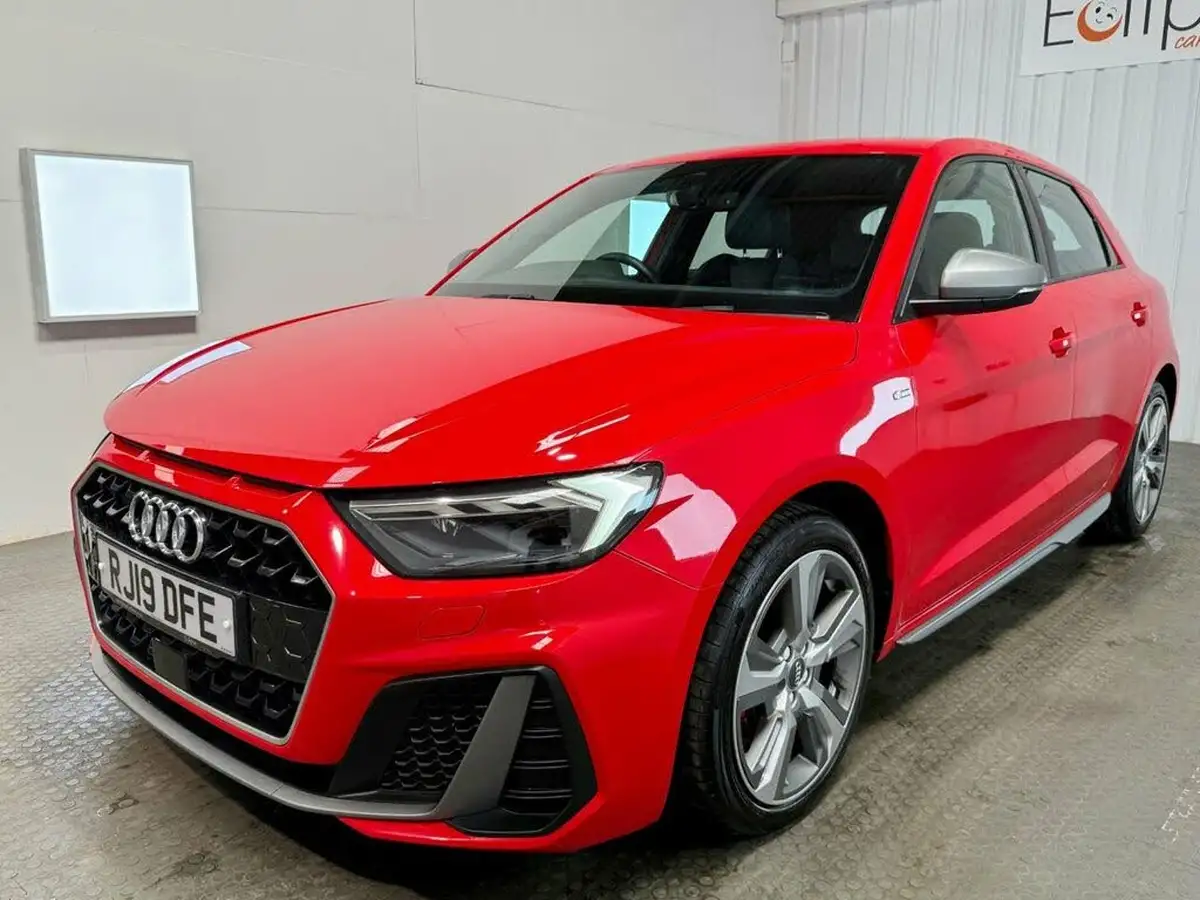 2019-audi-a1-20-40-tfsi-s-line-competition-big-2