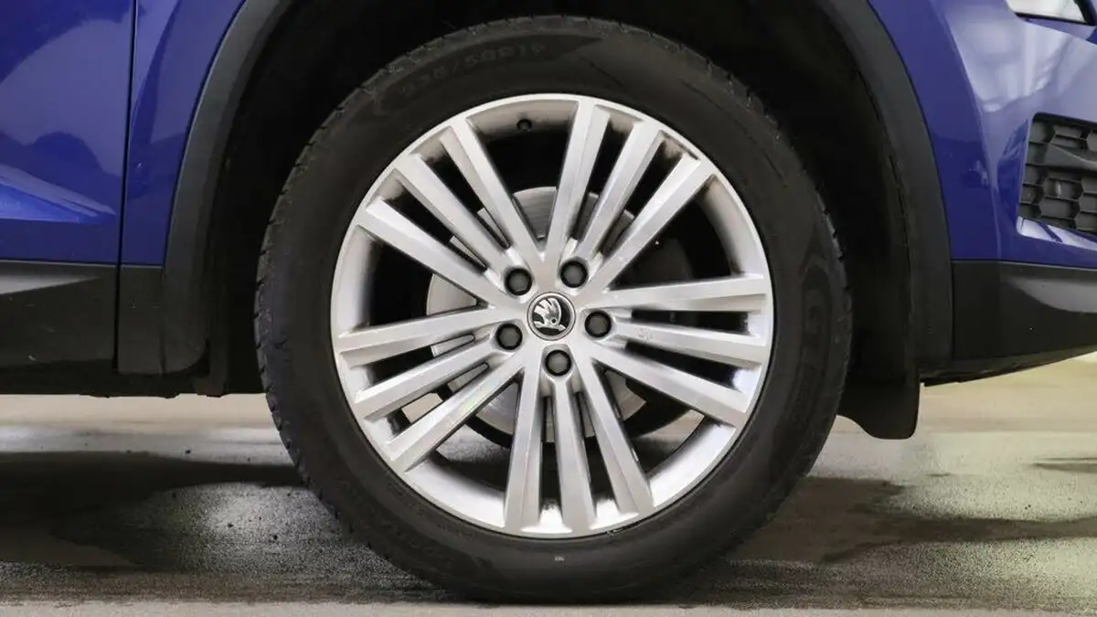 2021-skoda-kodiaq-15-tsi-se-l-dsg-big-4