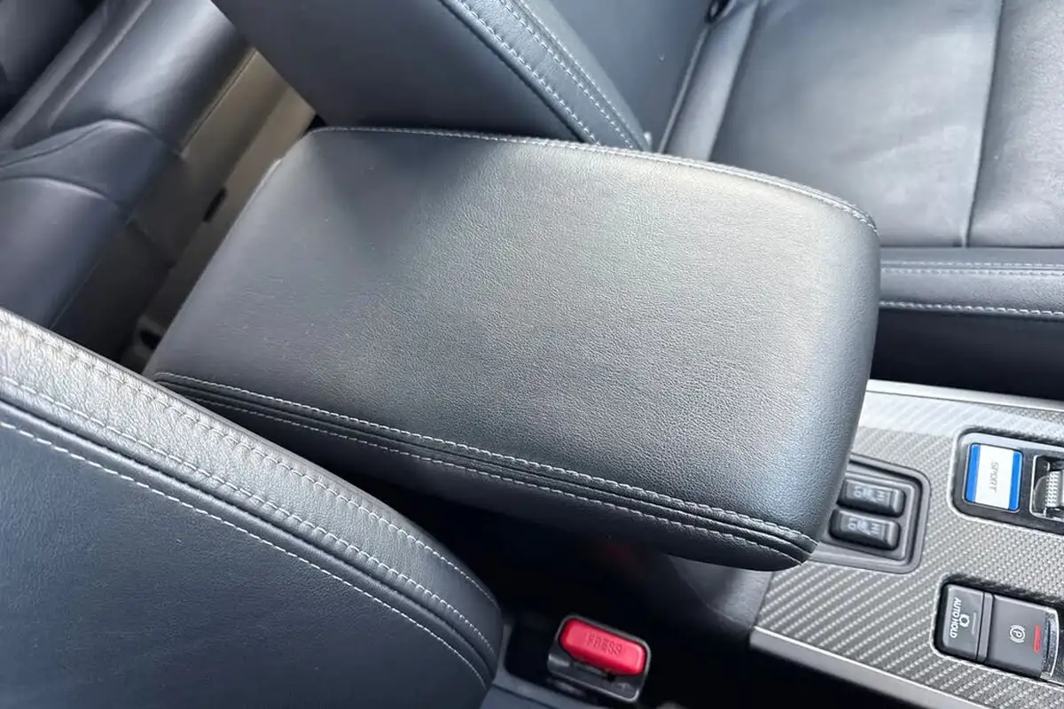 2019-mitsubishi-outlander-24-dynamic-safety-phev-big-58