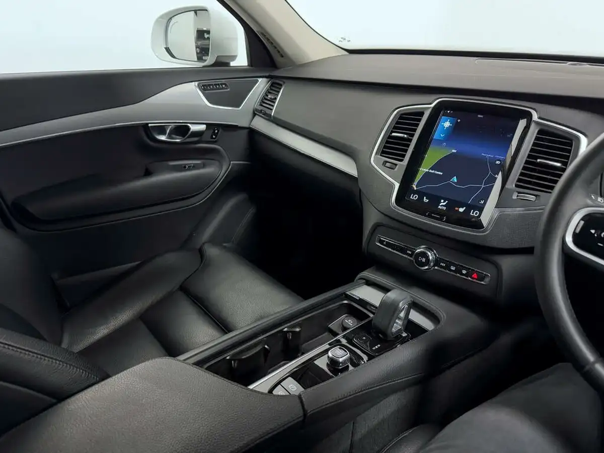 2021-volvo-xc90-20td-b5-momentum-big-26