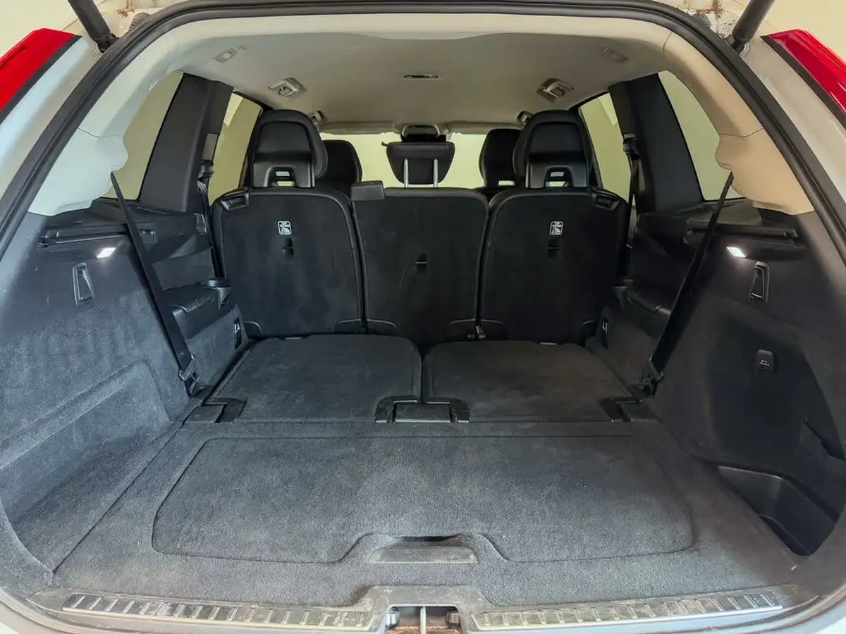 2021-volvo-xc90-20td-b5-momentum-big-7
