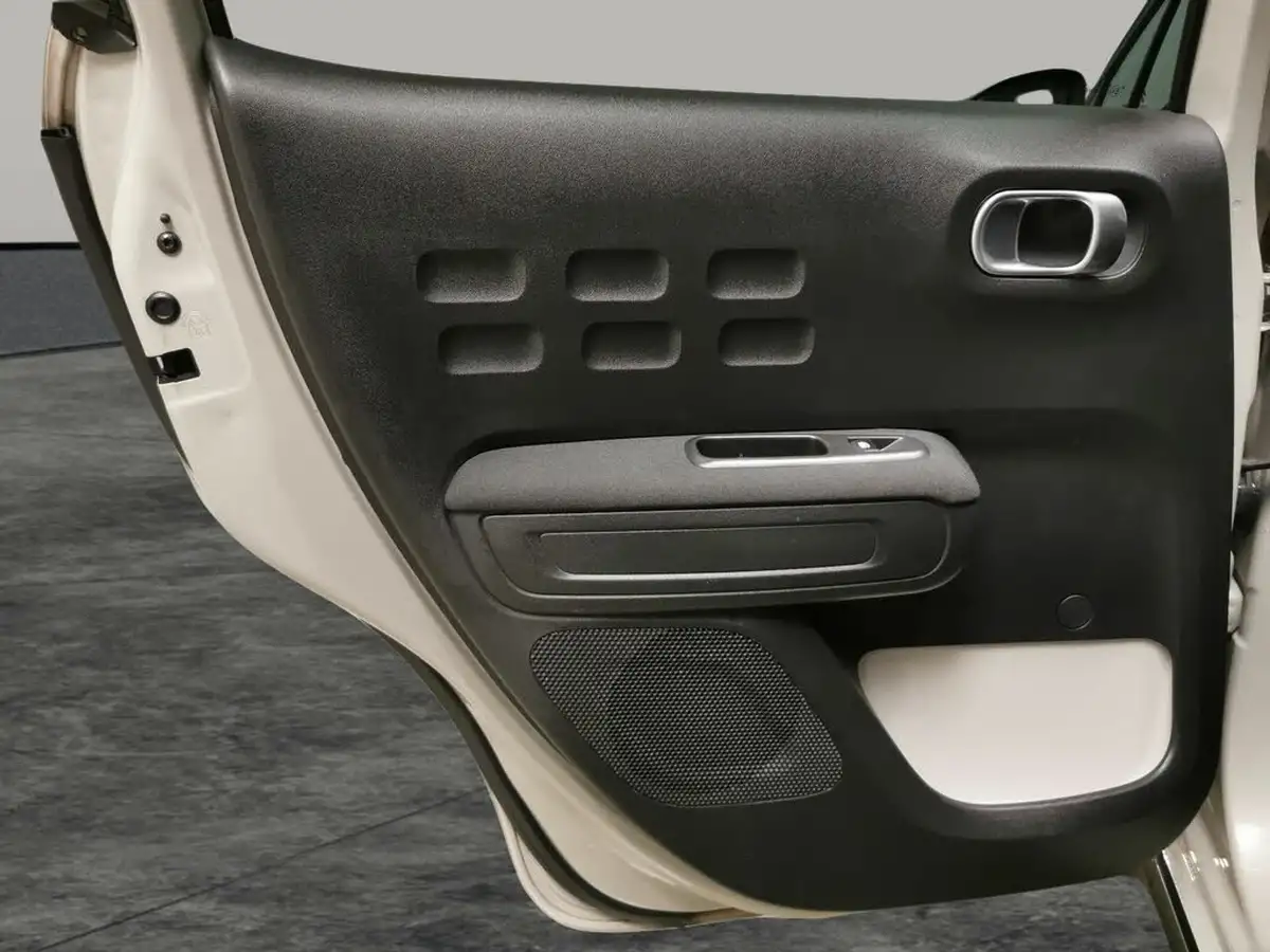2022-citroen-c3-12-puretech-c-series-big-24