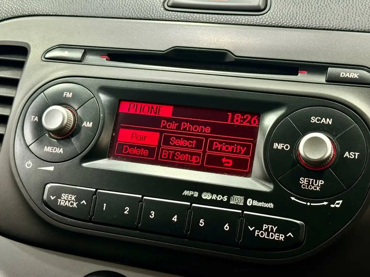 2015-kia-picanto-10-vr7-5d-big-26