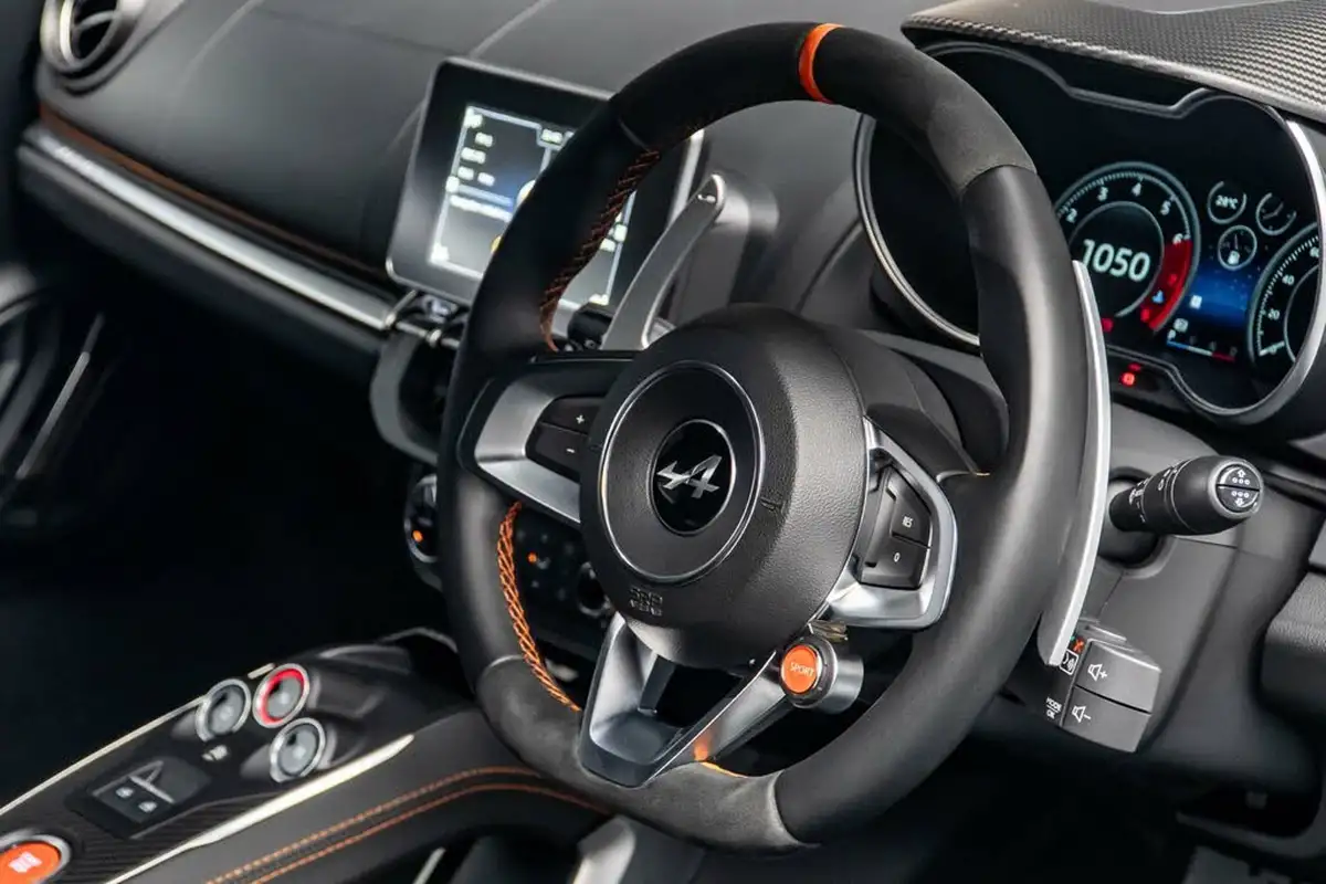 2020-alpine-a110-18-t-s-big-26
