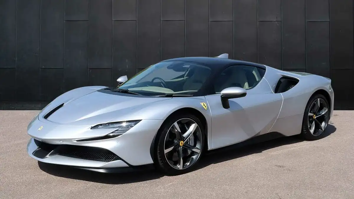 2021-ferrari-sf90-stradale-big-2