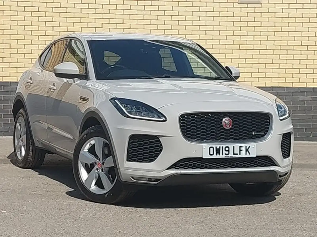 2019-jaguar-e-pace-20-i4d-r-dynamic-se-180ps-awd-auto-big-0
