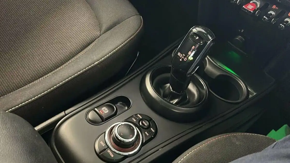 2023-mini-countryman-15-cooper-classic-premium-big-24