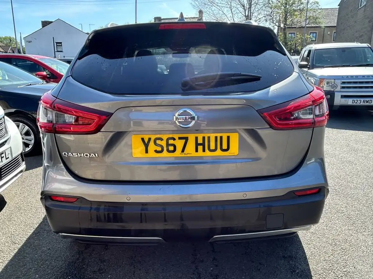 2017-nissan-qashqai-12-dig-t-tekna-big-4