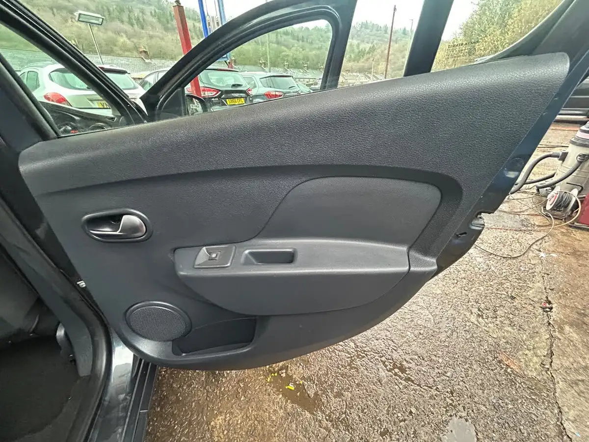 2018-dacia-sandero-stepway-09-tce-comfort-big-20