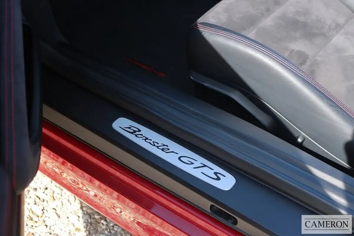 2015-porsche-boxster-gts-34-pdk-big-16