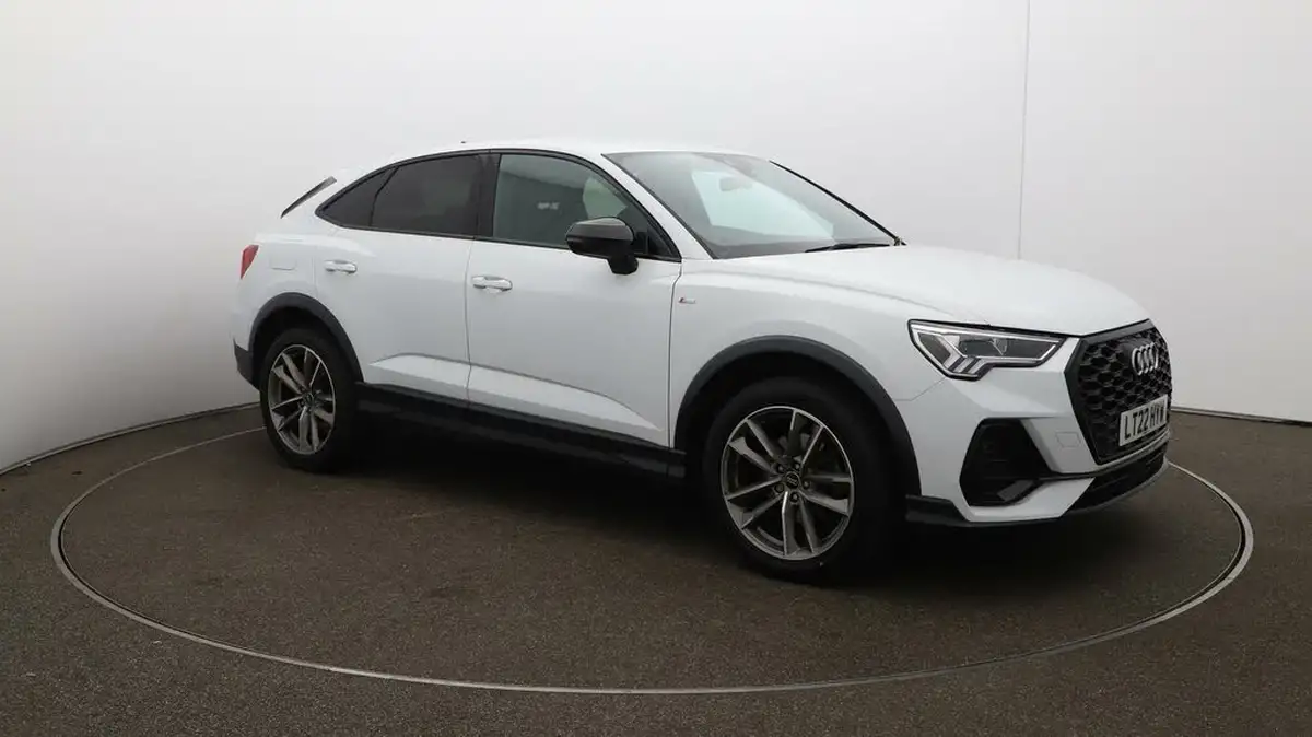 2022-audi-q3-15-35-tfsi-black-edition-cod-sportback-s-tronic-big-37