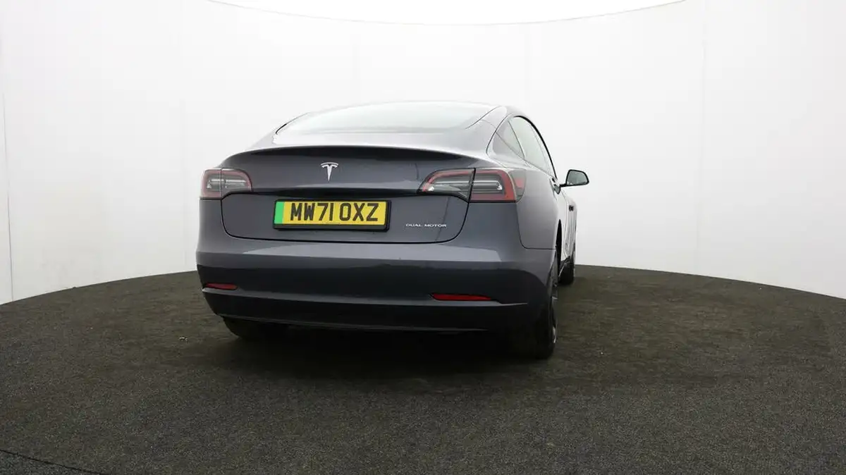 2021-tesla-model-3-e-long-range-awd-big-69