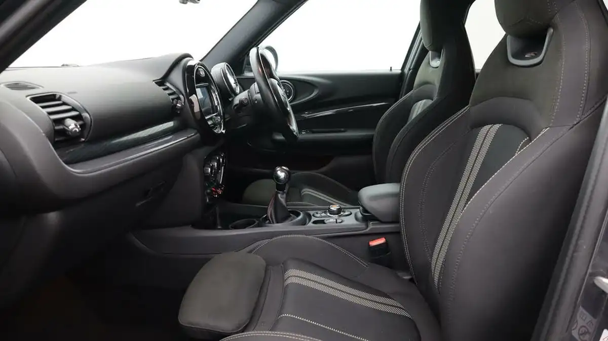 2019-mini-clubman-20-cooper-s-sport-comfort-big-14